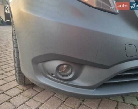 Білий Мерседес Віто, об'ємом двигуна 1.95 л та пробігом 210 тис. км за 25999 $, фото 5 на Automoto.ua