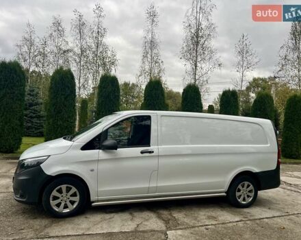 Белый Мерседес Вито, объемом двигателя 1.8 л и пробегом 199 тыс. км за 17500 $, фото 15 на Automoto.ua