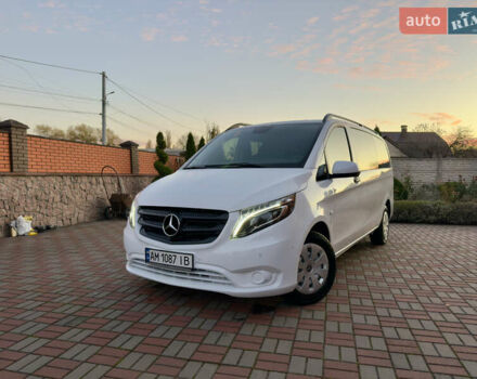 Білий Мерседес Віто, об'ємом двигуна 2.2 л та пробігом 178 тис. км за 27200 $, фото 16 на Automoto.ua