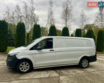 Белый Мерседес Вито, объемом двигателя 1.8 л и пробегом 199 тыс. км за 17500 $, фото 10 на Automoto.ua