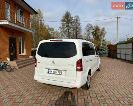 Білий Мерседес Віто, об'ємом двигуна 2.2 л та пробігом 178 тис. км за 27200 $, фото 61 на Automoto.ua