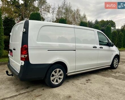 Белый Мерседес Вито, объемом двигателя 1.8 л и пробегом 199 тыс. км за 17500 $, фото 60 на Automoto.ua