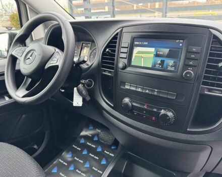 Белый Мерседес Вито, объемом двигателя 2 л и пробегом 186 тыс. км за 25500 $, фото 3 на Automoto.ua