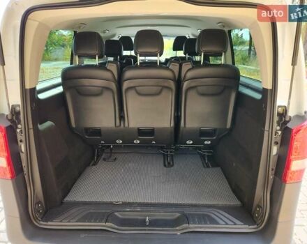 Белый Мерседес Вито, объемом двигателя 1.8 л и пробегом 57 тыс. км за 32000 $, фото 8 на Automoto.ua