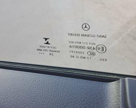 Белый Мерседес Вито, объемом двигателя 2 л и пробегом 220 тыс. км за 33500 $, фото 75 на Automoto.ua