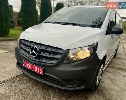 Белый Мерседес Вито, объемом двигателя 1.8 л и пробегом 199 тыс. км за 17500 $, фото 46 на Automoto.ua