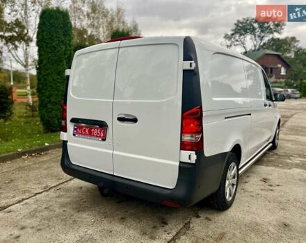 Белый Мерседес Вито, объемом двигателя 1.8 л и пробегом 199 тыс. км за 17500 $, фото 51 на Automoto.ua