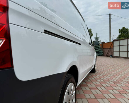 Білий Мерседес Віто, об'ємом двигуна 2.2 л та пробігом 176 тис. км за 22500 $, фото 32 на Automoto.ua