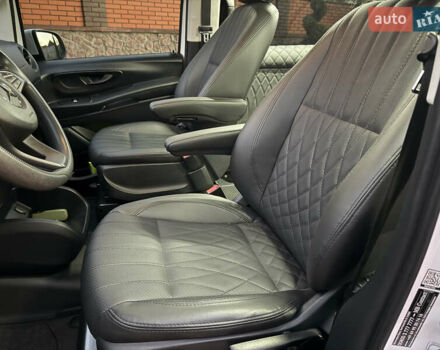 Білий Мерседес Віто, об'ємом двигуна 2.2 л та пробігом 178 тис. км за 27200 $, фото 44 на Automoto.ua