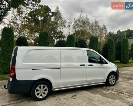 Белый Мерседес Вито, объемом двигателя 1.8 л и пробегом 199 тыс. км за 17500 $, фото 30 на Automoto.ua
