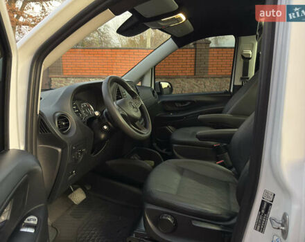 Білий Мерседес Віто, об'ємом двигуна 2.2 л та пробігом 178 тис. км за 27200 $, фото 43 на Automoto.ua