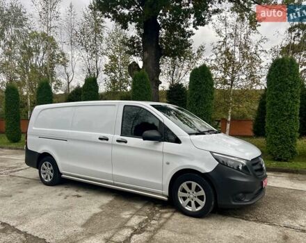 Белый Мерседес Вито, объемом двигателя 1.8 л и пробегом 199 тыс. км за 17500 $, фото 32 на Automoto.ua