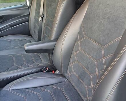 Белый Мерседес Вито, объемом двигателя 1.95 л и пробегом 260 тыс. км за 25999 $, фото 38 на Automoto.ua