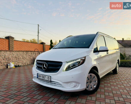 Білий Мерседес Віто, об'ємом двигуна 2.2 л та пробігом 178 тис. км за 27200 $, фото 7 на Automoto.ua