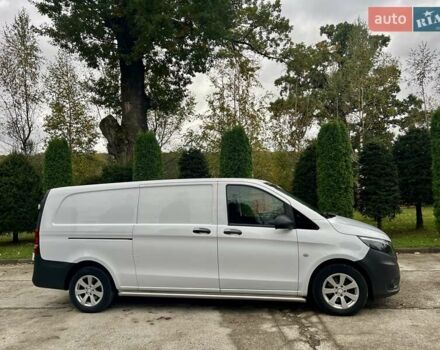 Белый Мерседес Вито, объемом двигателя 1.8 л и пробегом 199 тыс. км за 17500 $, фото 13 на Automoto.ua