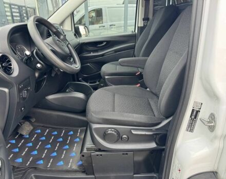 Белый Мерседес Вито, объемом двигателя 2 л и пробегом 186 тыс. км за 25500 $, фото 20 на Automoto.ua