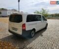 Белый Мерседес Вито, объемом двигателя 1.8 л и пробегом 57 тыс. км за 32000 $, фото 3 на Automoto.ua