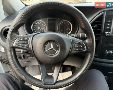 Белый Мерседес Вито, объемом двигателя 2.2 л и пробегом 177 тыс. км за 27200 $, фото 43 на Automoto.ua