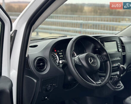 Белый Мерседес Вито, объемом двигателя 1.8 л и пробегом 223 тыс. км за 20900 $, фото 21 на Automoto.ua