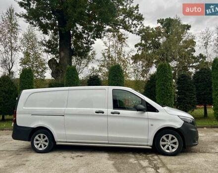 Белый Мерседес Вито, объемом двигателя 1.8 л и пробегом 199 тыс. км за 17500 $, фото 56 на Automoto.ua