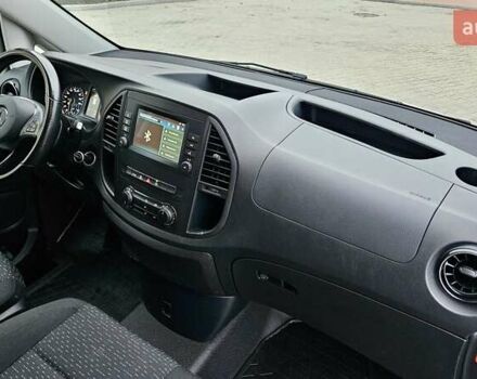 Білий Мерседес Віто, об'ємом двигуна 2 л та пробігом 154 тис. км за 22999 $, фото 27 на Automoto.ua