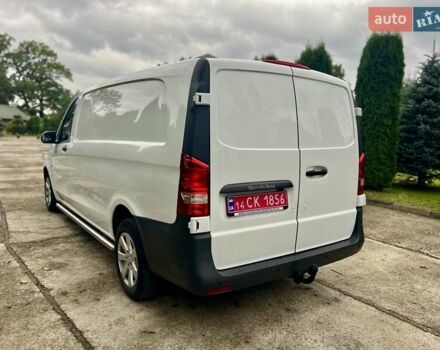 Белый Мерседес Вито, объемом двигателя 1.8 л и пробегом 199 тыс. км за 17500 $, фото 68 на Automoto.ua