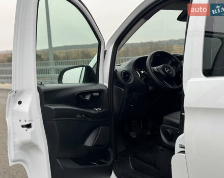 Белый Мерседес Вито, объемом двигателя 1.8 л и пробегом 223 тыс. км за 20900 $, фото 19 на Automoto.ua