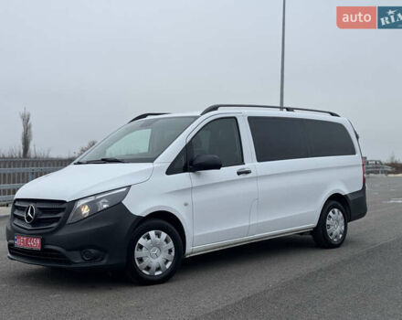 Белый Мерседес Вито, объемом двигателя 1.8 л и пробегом 223 тыс. км за 20900 $, фото 2 на Automoto.ua