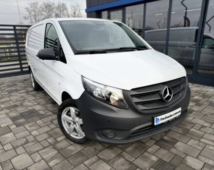 Белый Мерседес Вито, объемом двигателя 2 л и пробегом 186 тыс. км за 25500 $, фото 6 на Automoto.ua