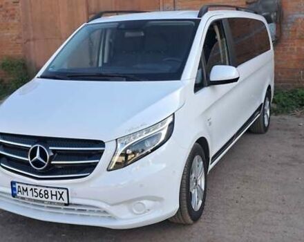Белый Мерседес Вито, объемом двигателя 2 л и пробегом 220 тыс. км за 33500 $, фото 15 на Automoto.ua