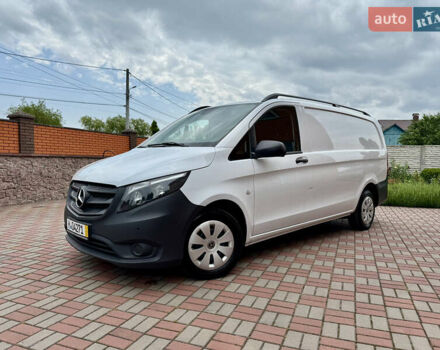 Білий Мерседес Віто, об'ємом двигуна 2.2 л та пробігом 176 тис. км за 22500 $, фото 8 на Automoto.ua