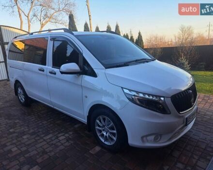 Белый Мерседес Вито, объемом двигателя 1.95 л и пробегом 260 тыс. км за 25999 $, фото 1 на Automoto.ua