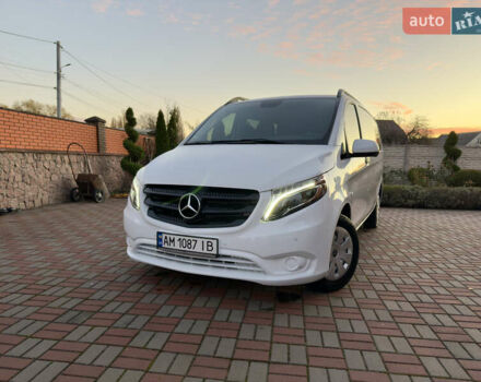 Белый Мерседес Вито, объемом двигателя 2.2 л и пробегом 177 тыс. км за 27200 $, фото 1 на Automoto.ua