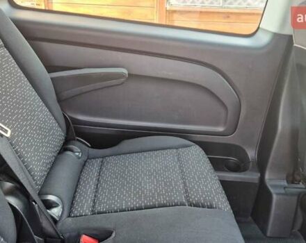 Белый Мерседес Вито, объемом двигателя 1.95 л и пробегом 203 тыс. км за 32000 $, фото 18 на Automoto.ua