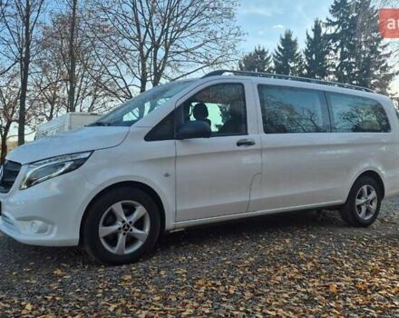 Белый Мерседес Вито, объемом двигателя 1.95 л и пробегом 203 тыс. км за 32000 $, фото 4 на Automoto.ua