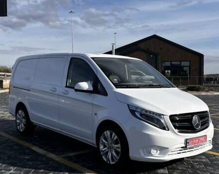 Белый Мерседес Вито, объемом двигателя 2 л и пробегом 258 тыс. км за 22500 $, фото 3 на Automoto.ua