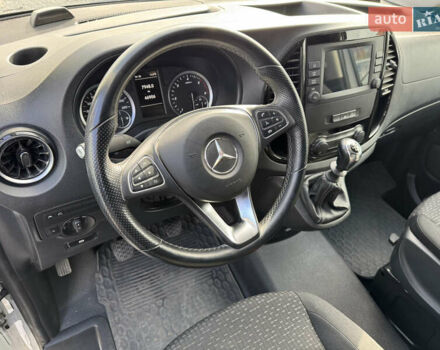 Белый Мерседес Вито, объемом двигателя 1.75 л и пробегом 46 тыс. км за 21250 $, фото 19 на Automoto.ua