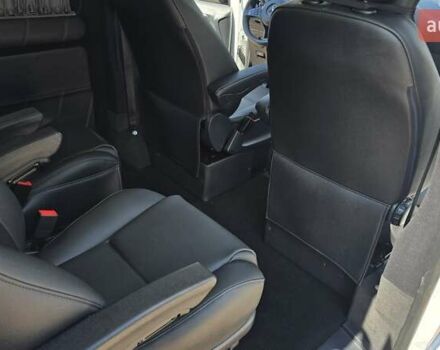 Белый Мерседес Вито, объемом двигателя 2 л и пробегом 194 тыс. км за 25700 $, фото 15 на Automoto.ua