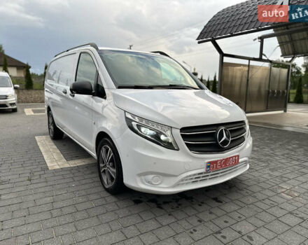 Белый Мерседес Вито, объемом двигателя 2.1 л и пробегом 265 тыс. км за 27500 $, фото 9 на Automoto.ua