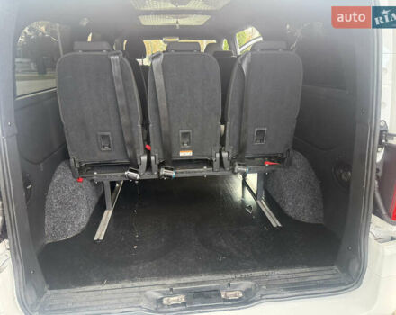 Білий Мерседес Віто, об'ємом двигуна 2 л та пробігом 102 тис. км за 34999 $, фото 17 на Automoto.ua