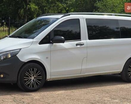 Белый Мерседес Вито, объемом двигателя 2 л и пробегом 194 тыс. км за 25700 $, фото 2 на Automoto.ua