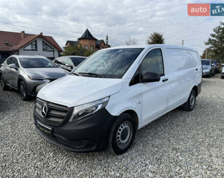 Белый Мерседес Вито, объемом двигателя 1.75 л и пробегом 46 тыс. км за 21250 $, фото 5 на Automoto.ua