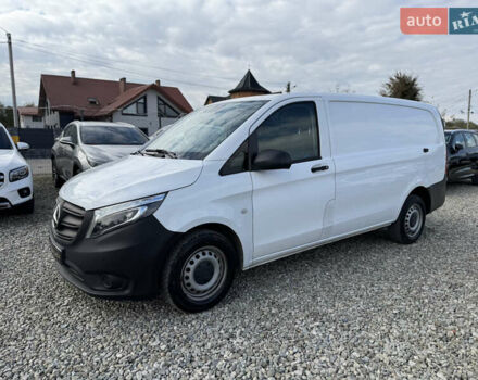 Белый Мерседес Вито, объемом двигателя 1.75 л и пробегом 46 тыс. км за 21250 $, фото 6 на Automoto.ua