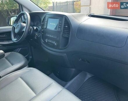 Мерседес Вито 2021 в Черновцах на Automoto.ua Белый Мерседес Вито, объемом двигателя 1.95 л и пробегом 287 тыс. км за 26900 $, фото 53 на Automoto.ua