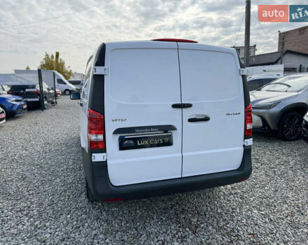 Белый Мерседес Вито, объемом двигателя 1.75 л и пробегом 46 тыс. км за 21250 $, фото 9 на Automoto.ua