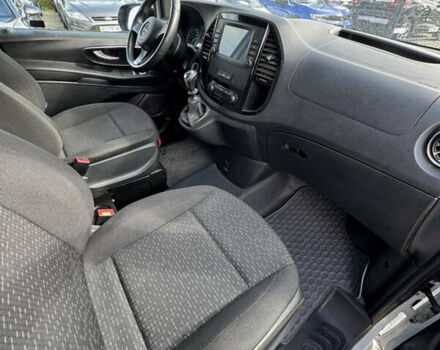 Белый Мерседес Вито, объемом двигателя 1.75 л и пробегом 46 тыс. км за 21250 $, фото 30 на Automoto.ua