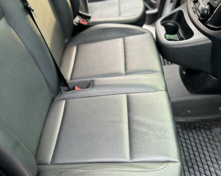 Белый Мерседес Вито, объемом двигателя 2.1 л и пробегом 265 тыс. км за 27500 $, фото 26 на Automoto.ua