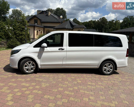 Белый Мерседес Вито, объемом двигателя 1.95 л и пробегом 245 тыс. км за 25200 $, фото 14 на Automoto.ua