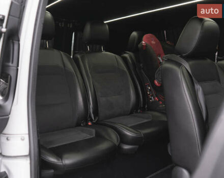 Белый Мерседес Вито, объемом двигателя 1.95 л и пробегом 329 тыс. км за 19700 $, фото 10 на Automoto.ua