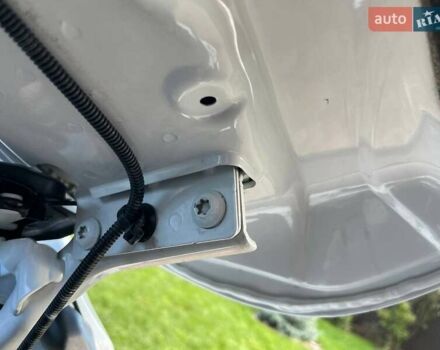 Мерседес Вито 2021 в Черновцах на Automoto.ua Белый Мерседес Вито, объемом двигателя 1.95 л и пробегом 287 тыс. км за 26900 $, фото 76 на Automoto.ua